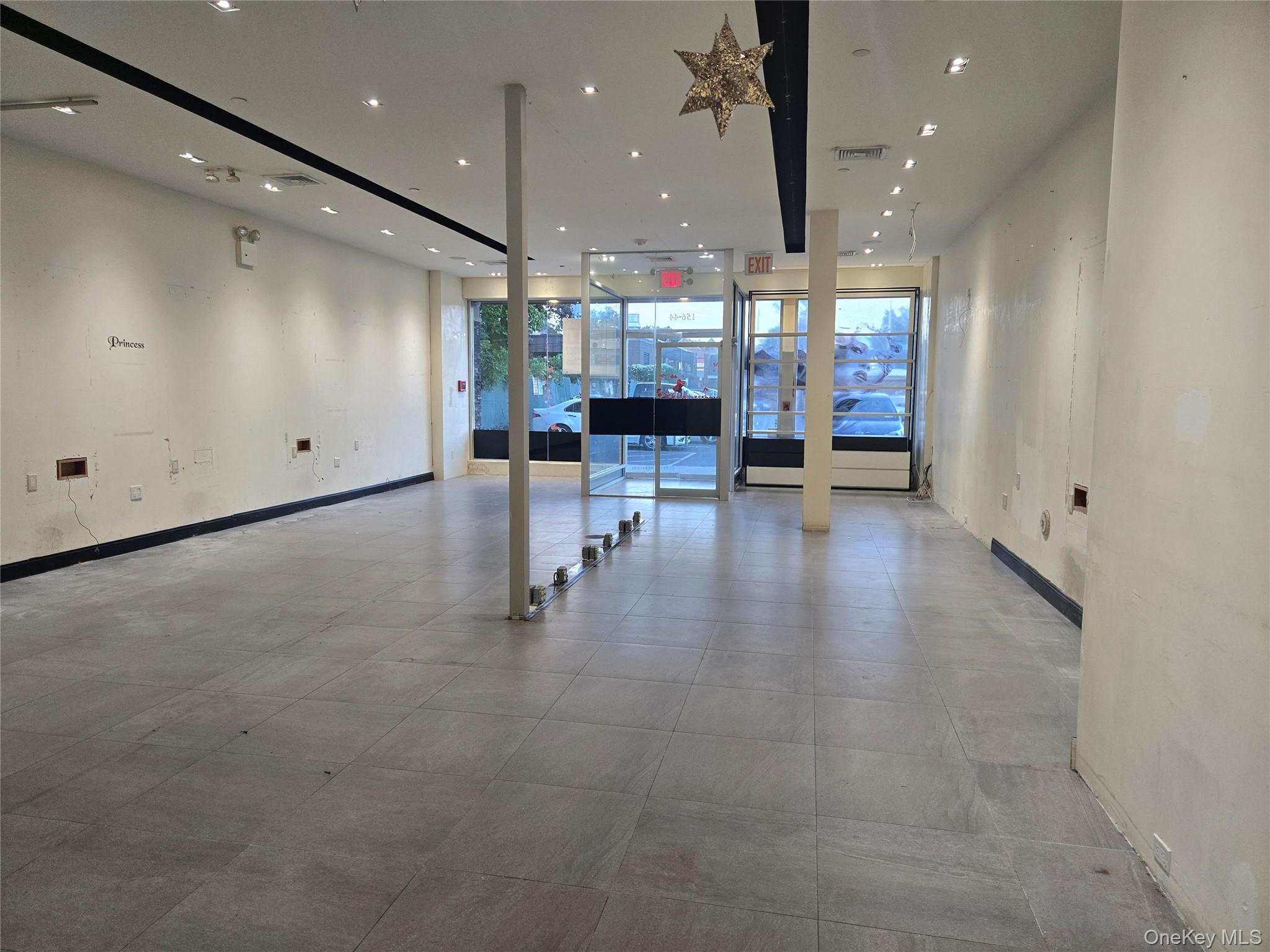 #4 photo, 156-44 Northern Blvd, クイーンズ区 Flushing , NY 11354