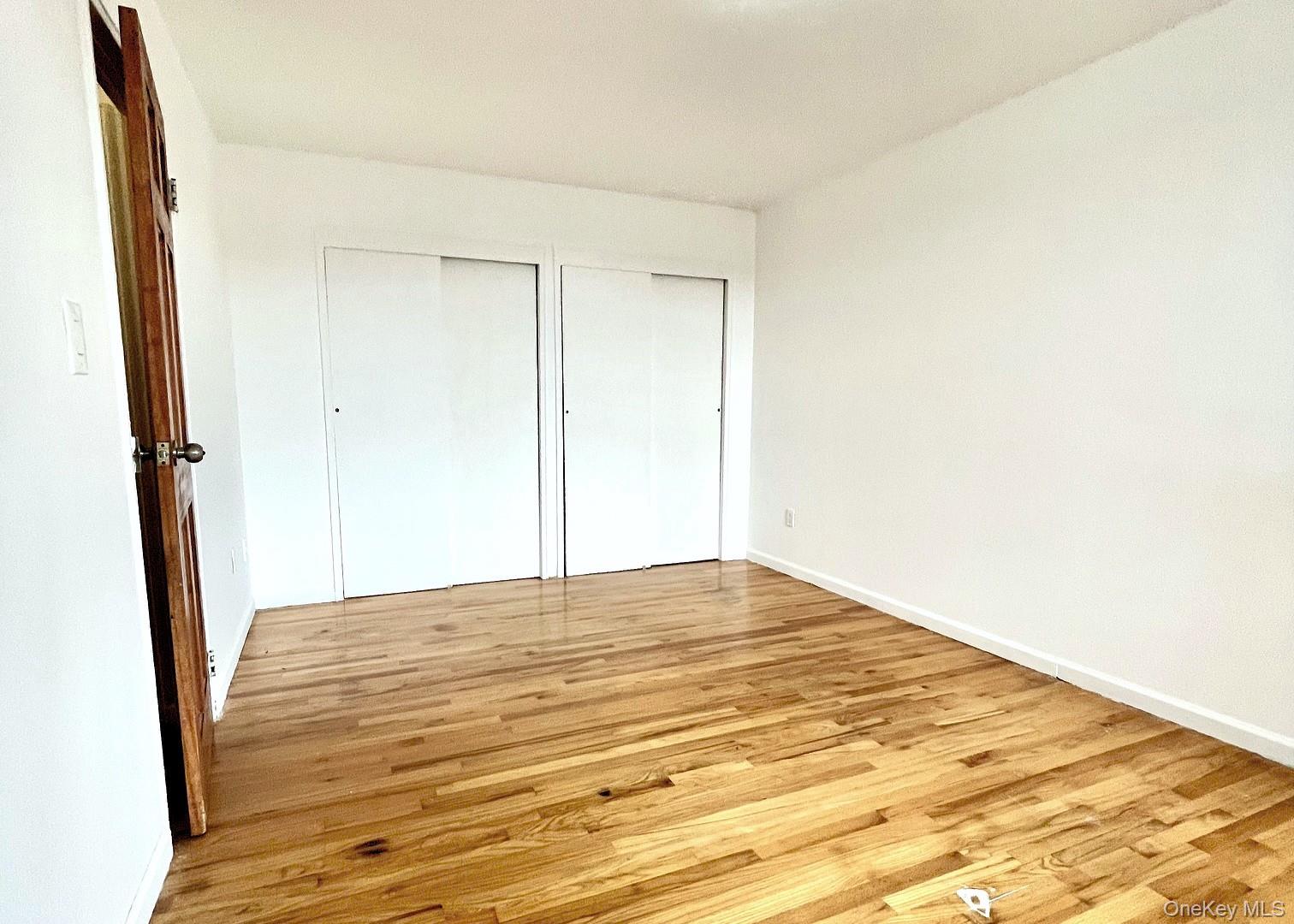 #14 photo, 84-70 129th Street, クイーンズ区 Kew Gardens , NY 11415