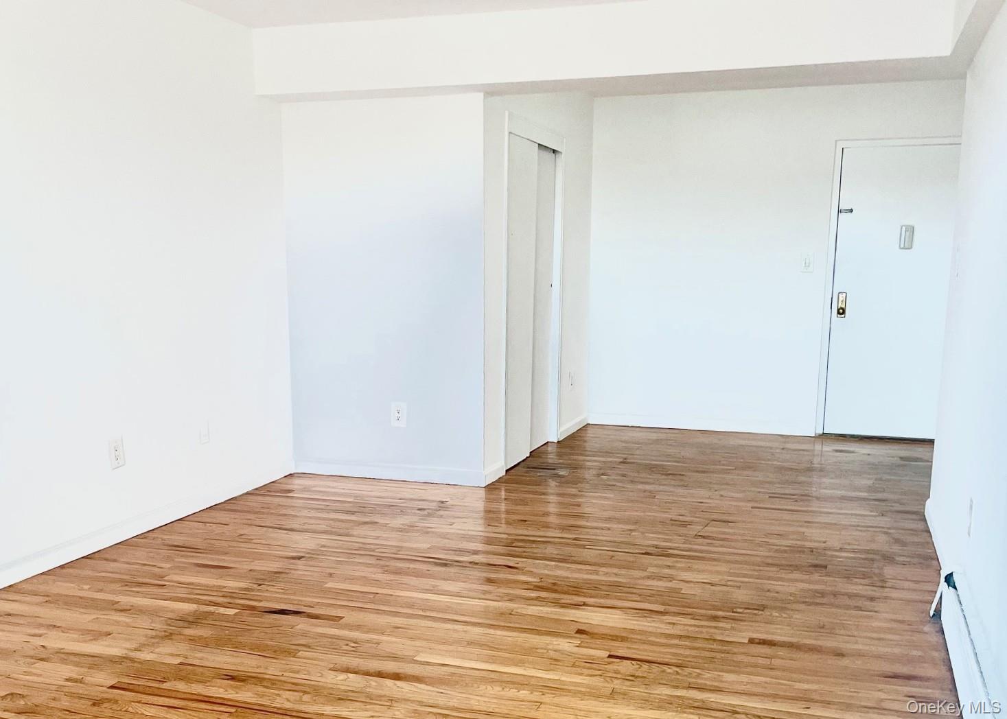 #4 photo, 84-70 129th Street, クイーンズ区 Kew Gardens , NY 11415