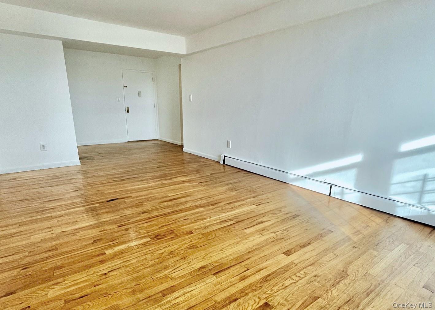 #5 photo, 84-70 129th Street, クイーンズ区 Kew Gardens , NY 11415