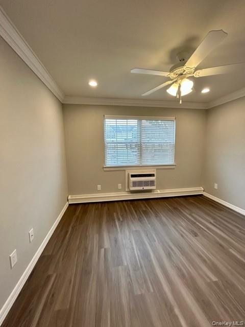 #16 photo, 267 Victorian Court, Holtsville , NY 11742