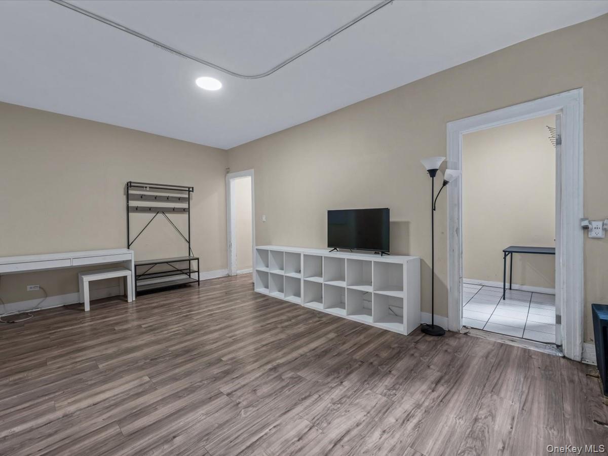 #6 photo, 144-44 Sanford Avenue, クイーンズ区 Flushing , NY 11355