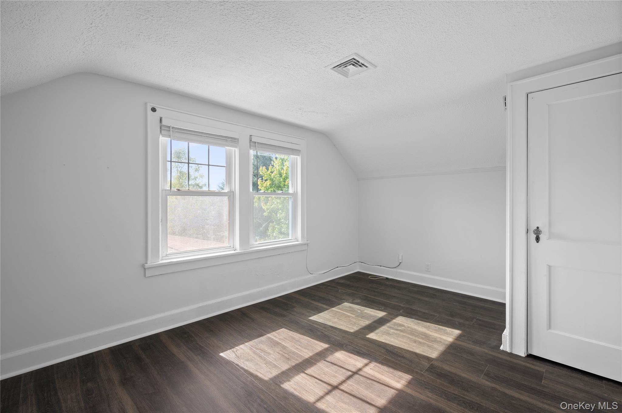 #12 photo, 305 Columbus Avenue #2 Columbus Avenue, West Harrison , NY 10604