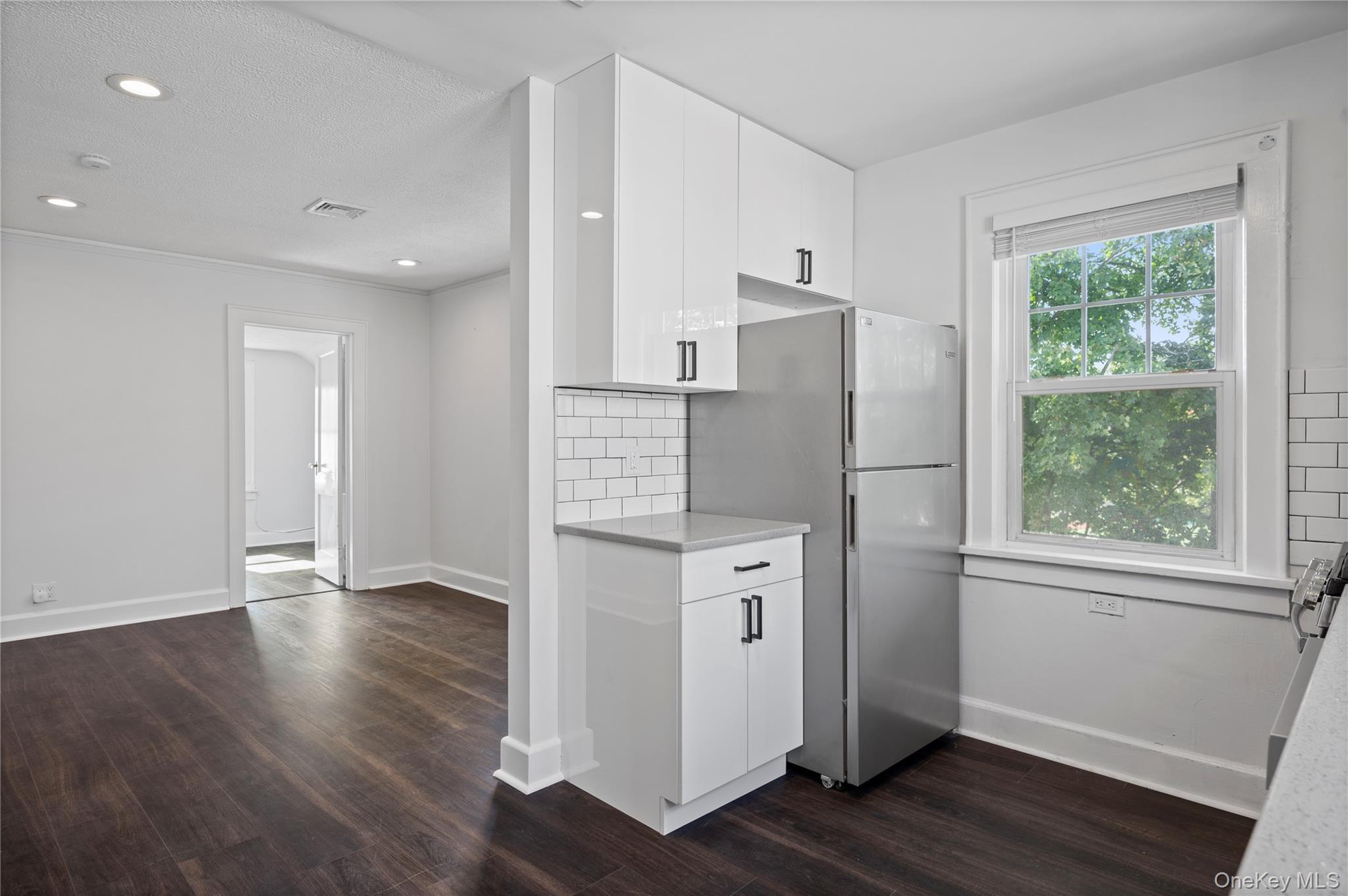 #4 photo, 305 Columbus Avenue #2 Columbus Avenue, West Harrison , NY 10604