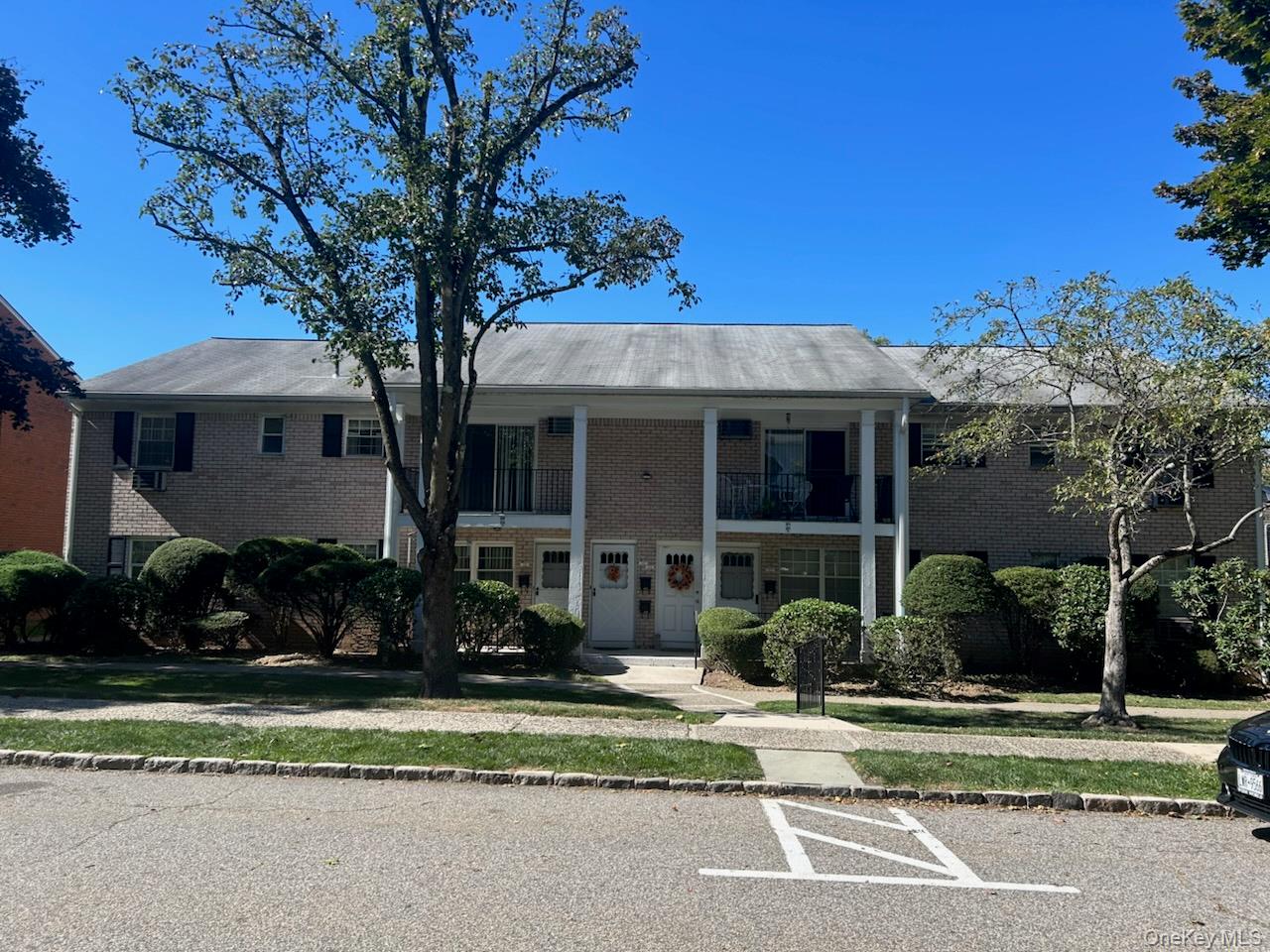 #1 photo, 320 Parkside Drive, Suffern , NY 10901