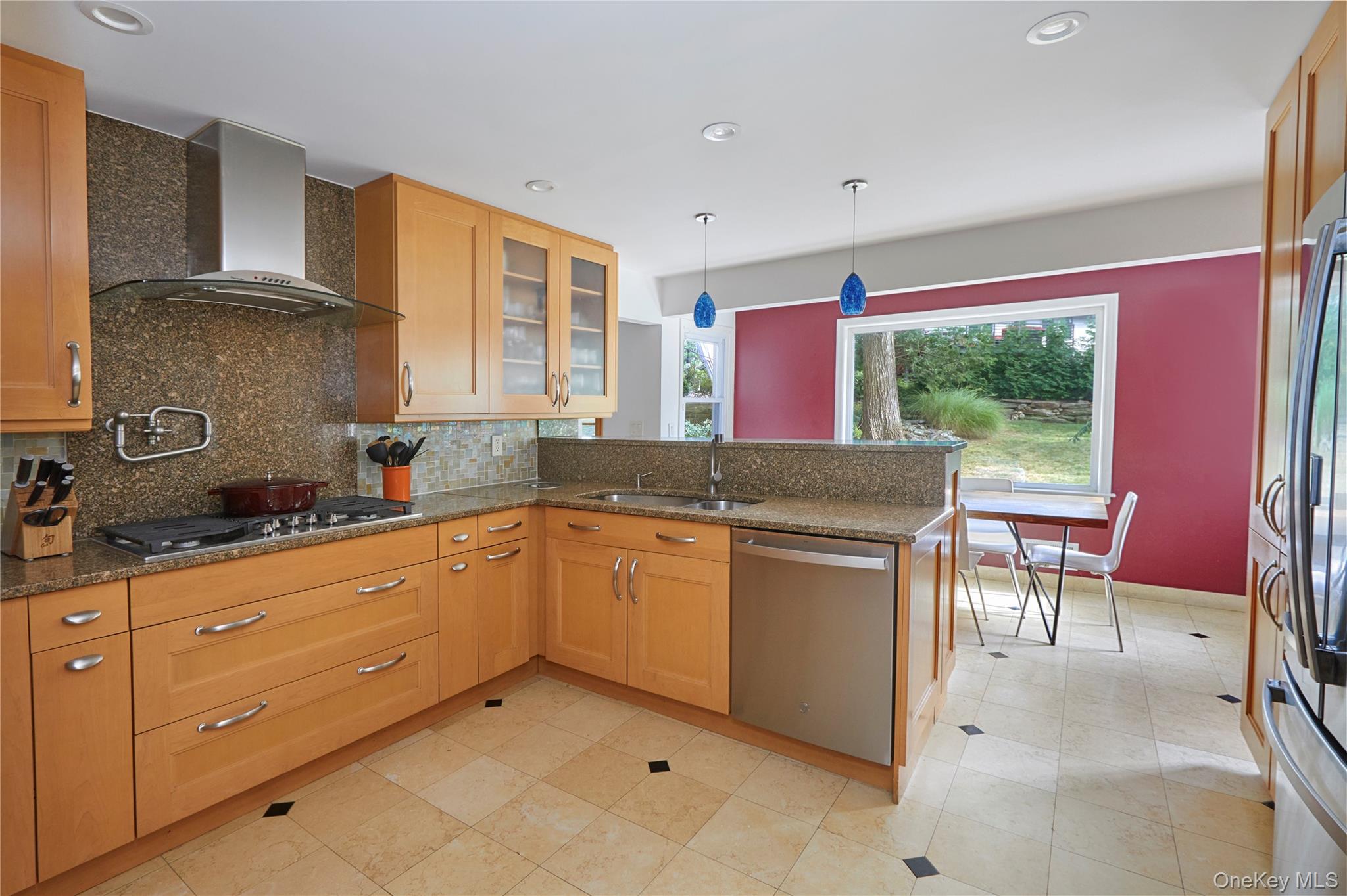 #10 photo, 179 Van Etten Boulevard, New Rochelle , NY 10804