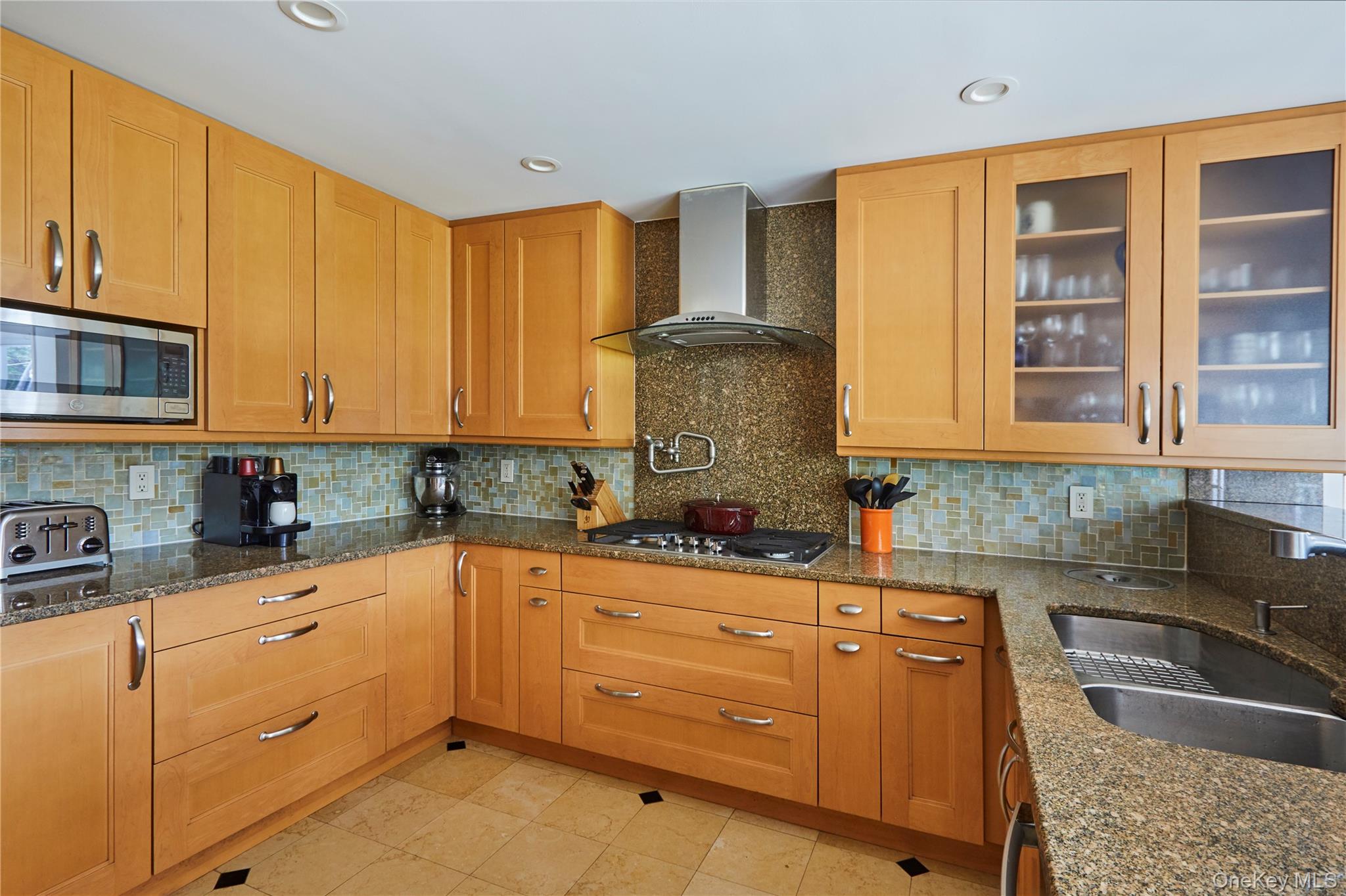 #11 photo, 179 Van Etten Boulevard, New Rochelle , NY 10804