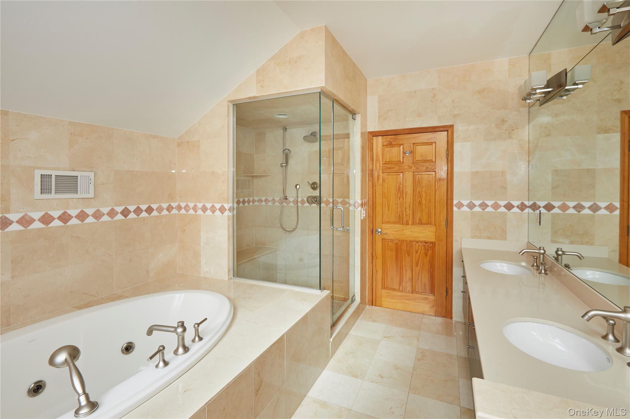 #14 photo, 179 Van Etten Boulevard, New Rochelle , NY 10804