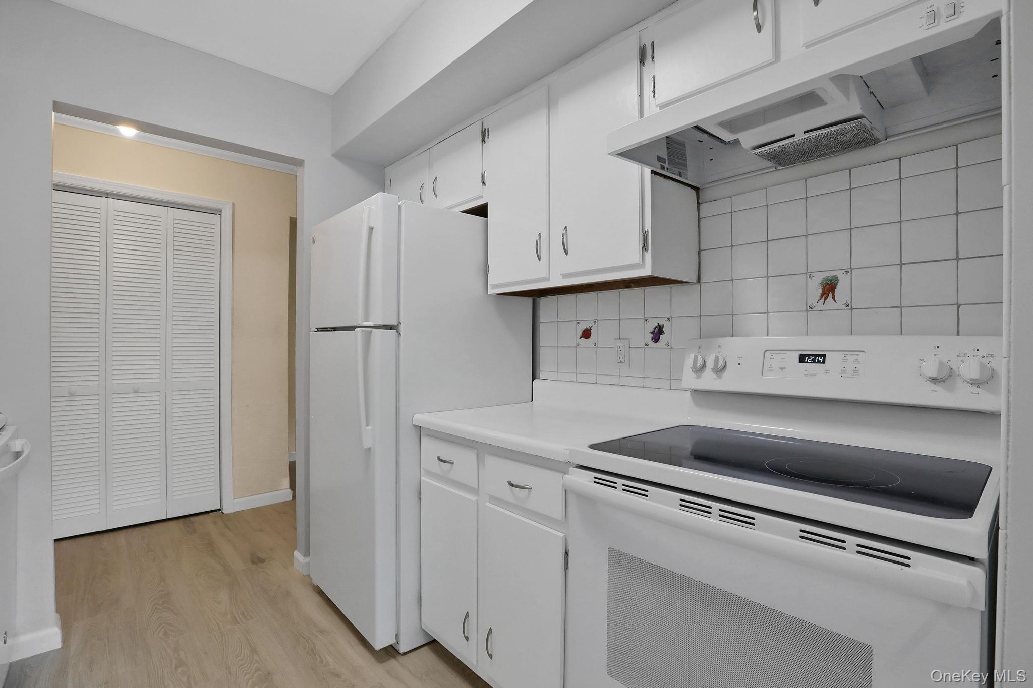 #11 photo, 2104 Cherry Hill Drive, Poughkeepsie , NY 12603