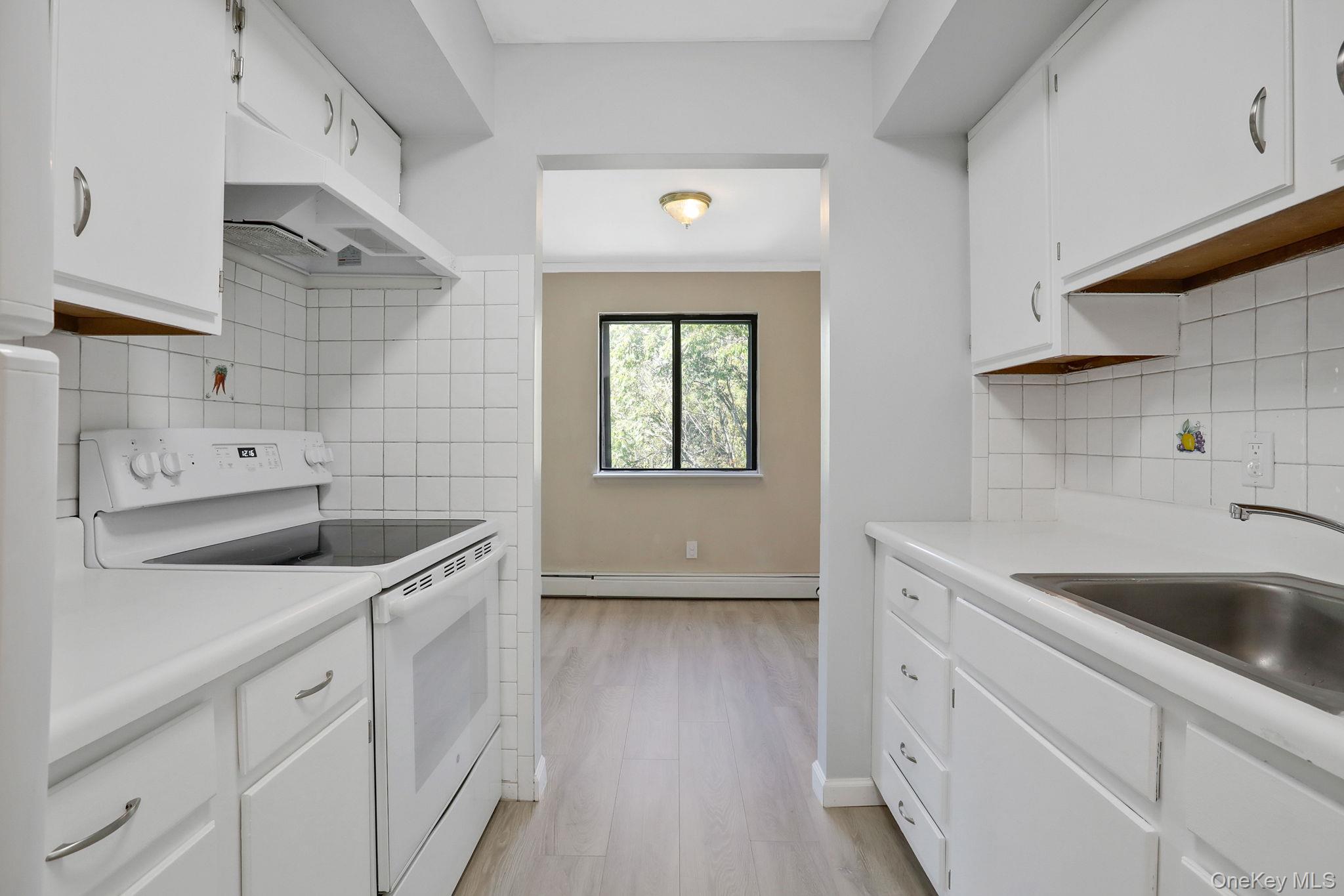 #6 photo, 2104 Cherry Hill Drive, Poughkeepsie , NY 12603