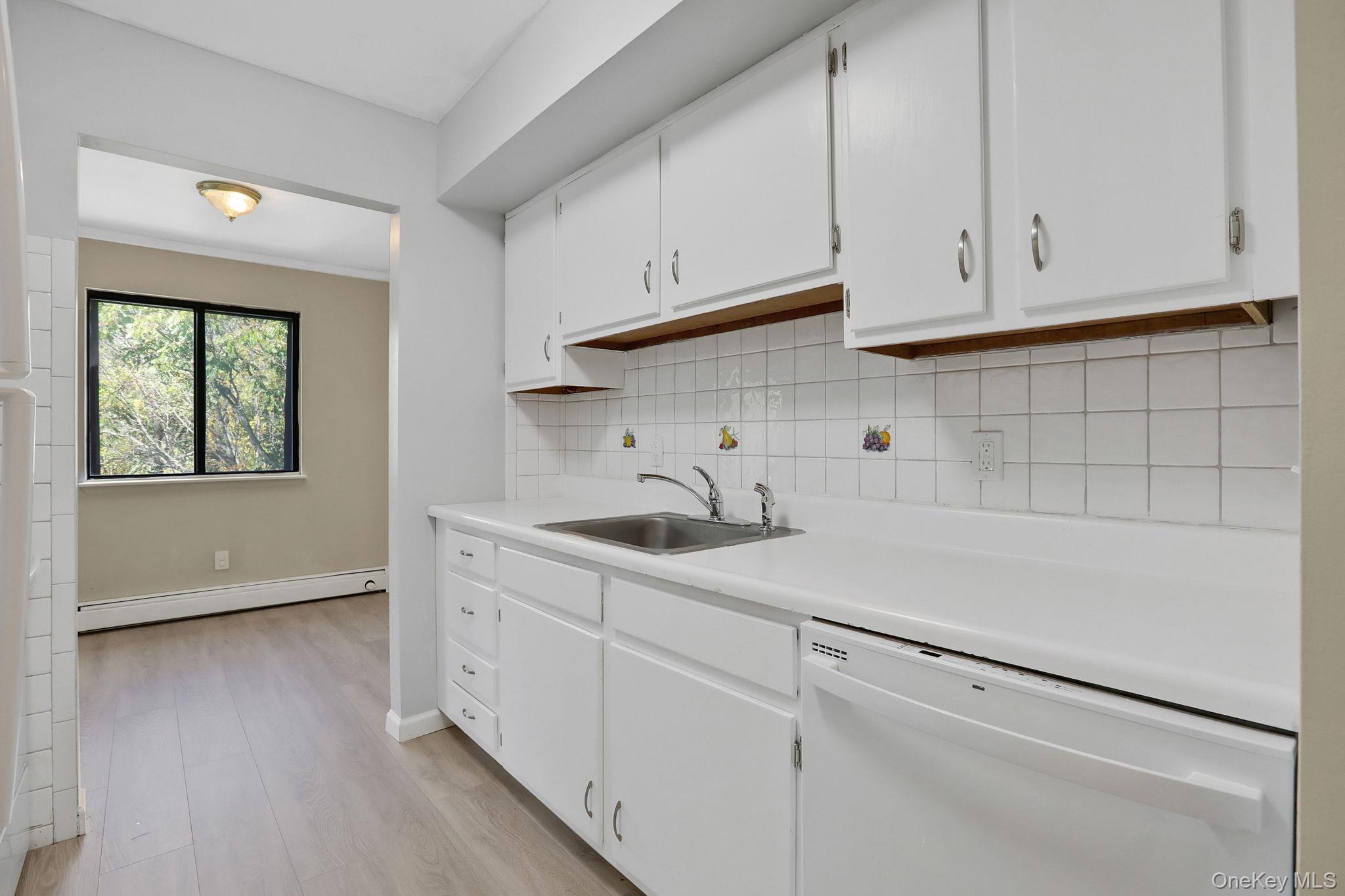 #7 photo, 2104 Cherry Hill Drive, Poughkeepsie , NY 12603