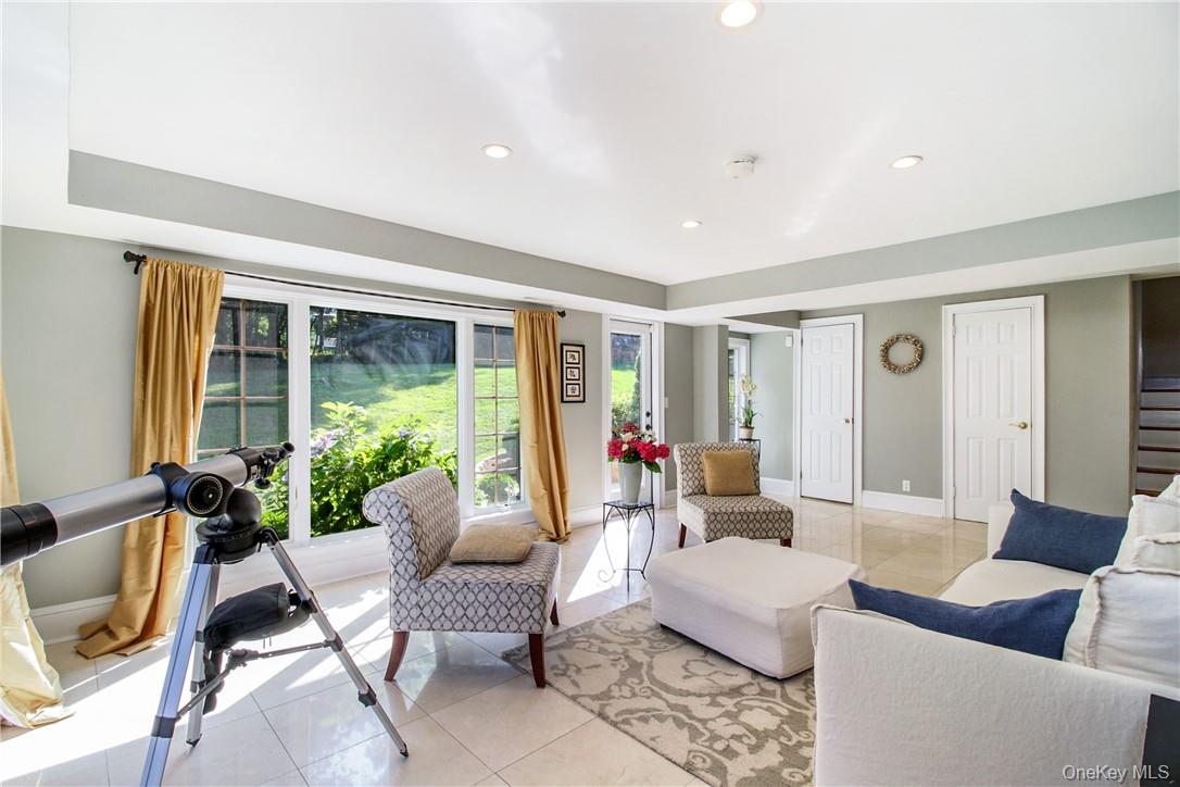 #11 photo, 25 Tamarack Way, Pleasantville , NY 10570