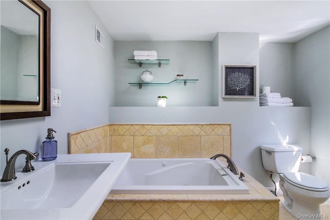 #17 photo, 25 Tamarack Way, Pleasantville , NY 10570