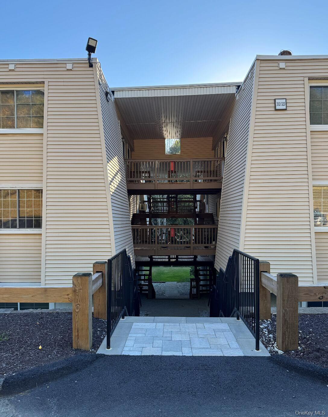 #1 photo, 313 Fox Run Lane, Carmel , NY 10512