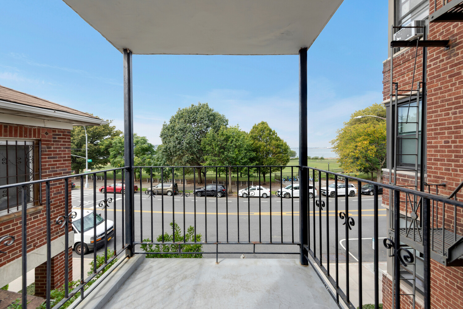 #9 photo, 7401 SHORE Road, ブルックリン区 Bay Ridge , NY 11209