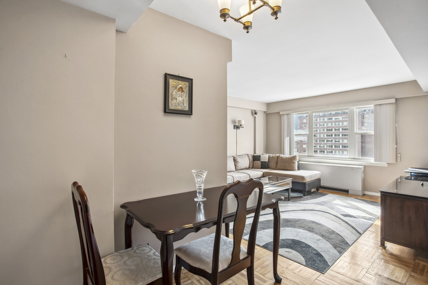 #3 photo, 333 E 66TH Street, マンハッタン Lenox Hill , NY 10021