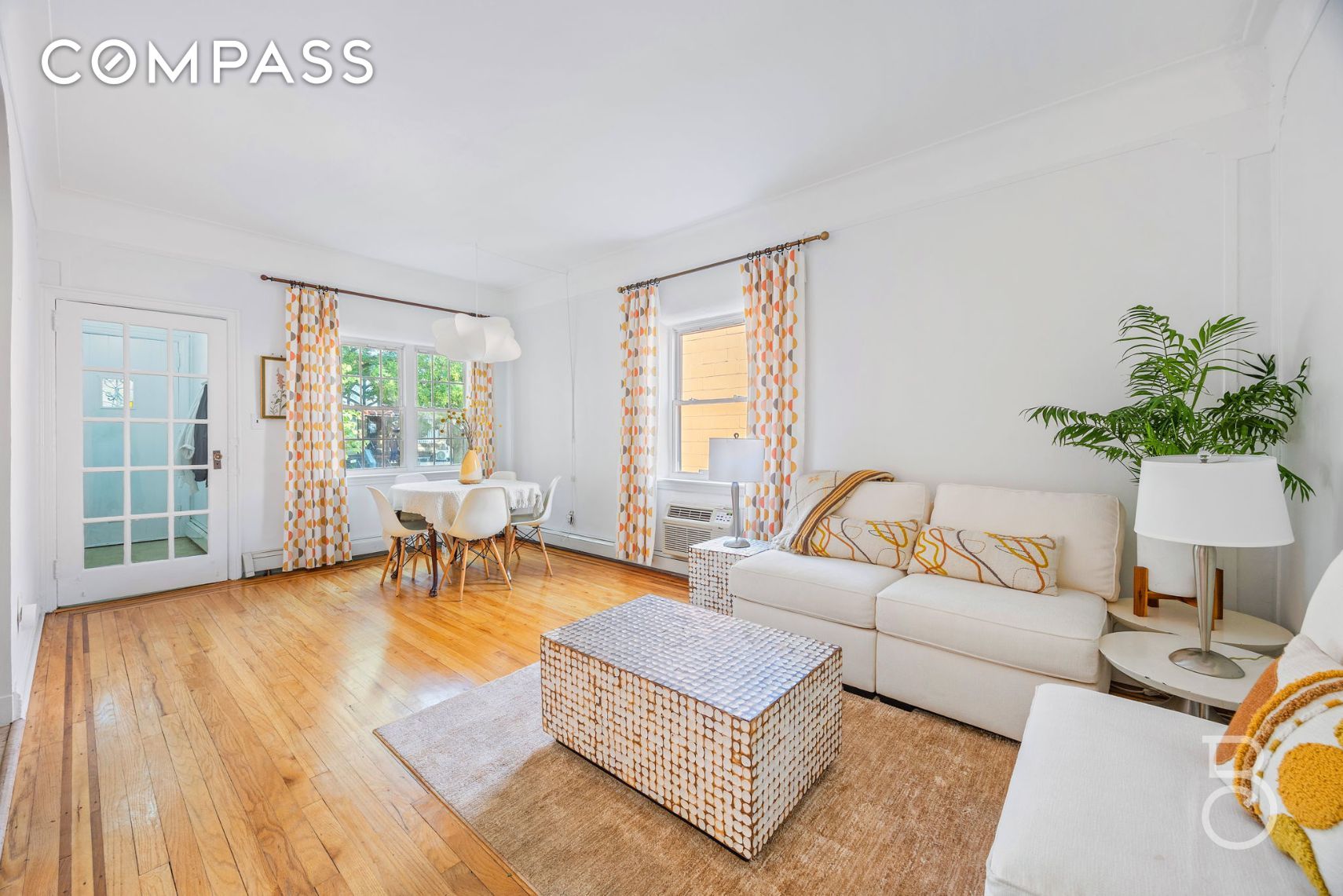 #1 photo, 24-23 83rd Street, クイーンズ区 Jackson Heights , NY 11370