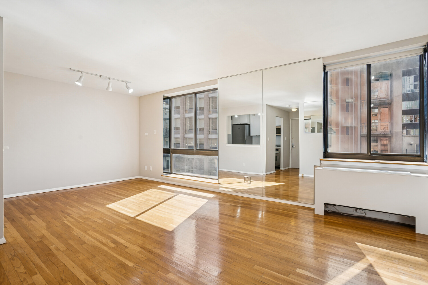 #3 photo, 445 W 19TH Street, マンハッタン Chelsea , NY 10011