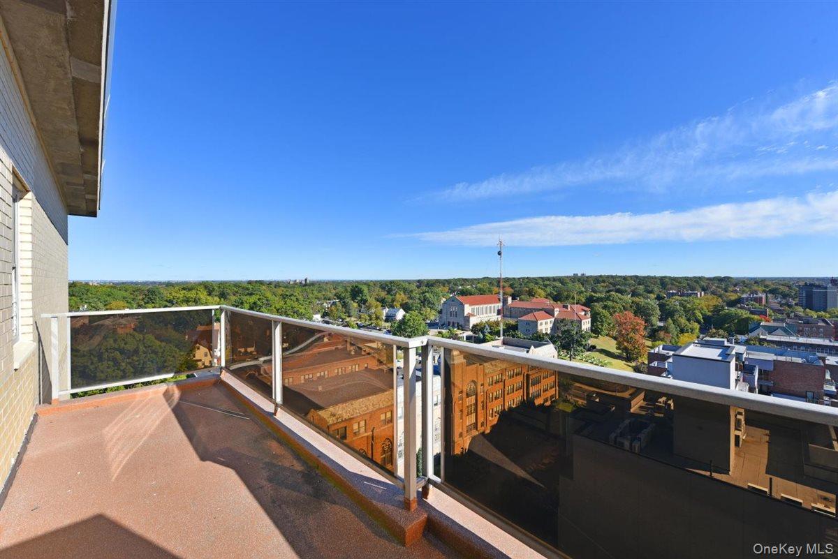 #4 photo, 175-20 Wexford Terrace, クイーンズ区 Jamaica Estates , NY 11432