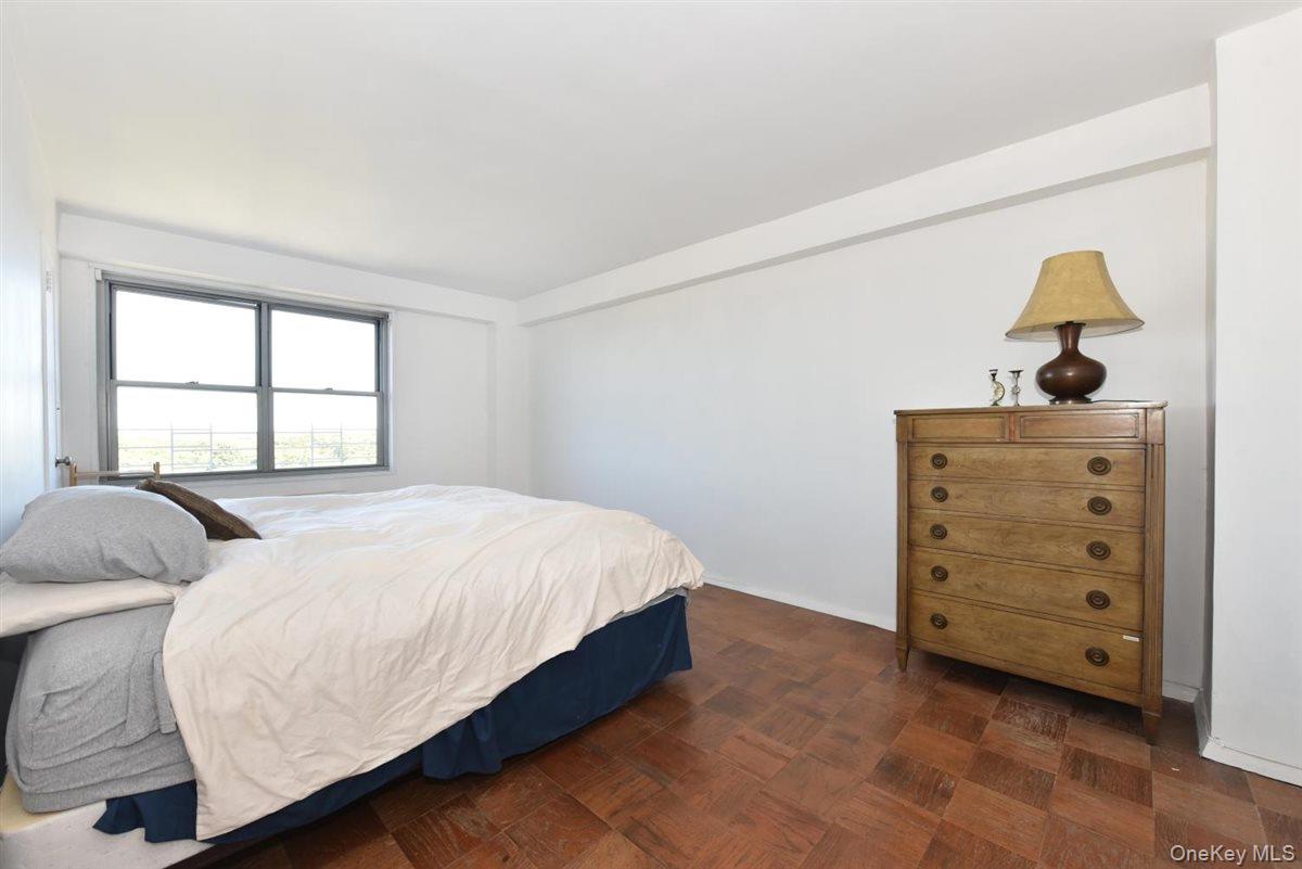 #7 photo, 175-20 Wexford Terrace, クイーンズ区 Jamaica Estates , NY 11432