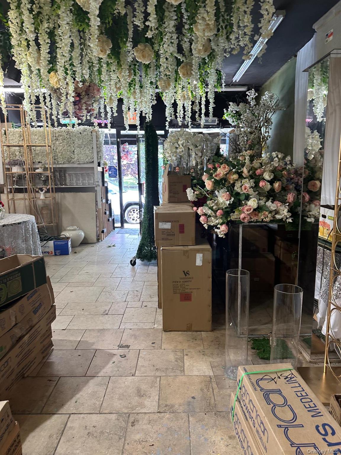 #12 photo, 803/805/807/809/811 Middle Neck Road, Great Neck , NY 11024