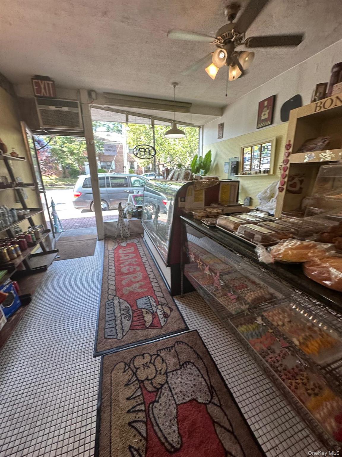 #17 photo, 803/805/807/809/811 Middle Neck Road, Great Neck , NY 11024