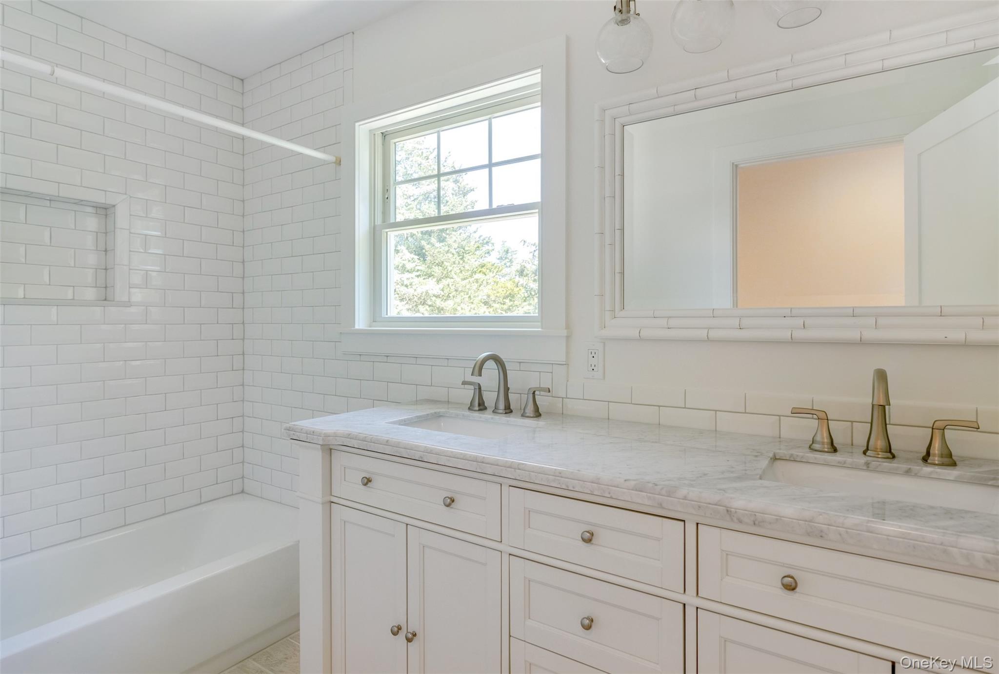 #13 photo, 254 Overlook Drive, サフォーク郡 Aquebogue , NY 11931