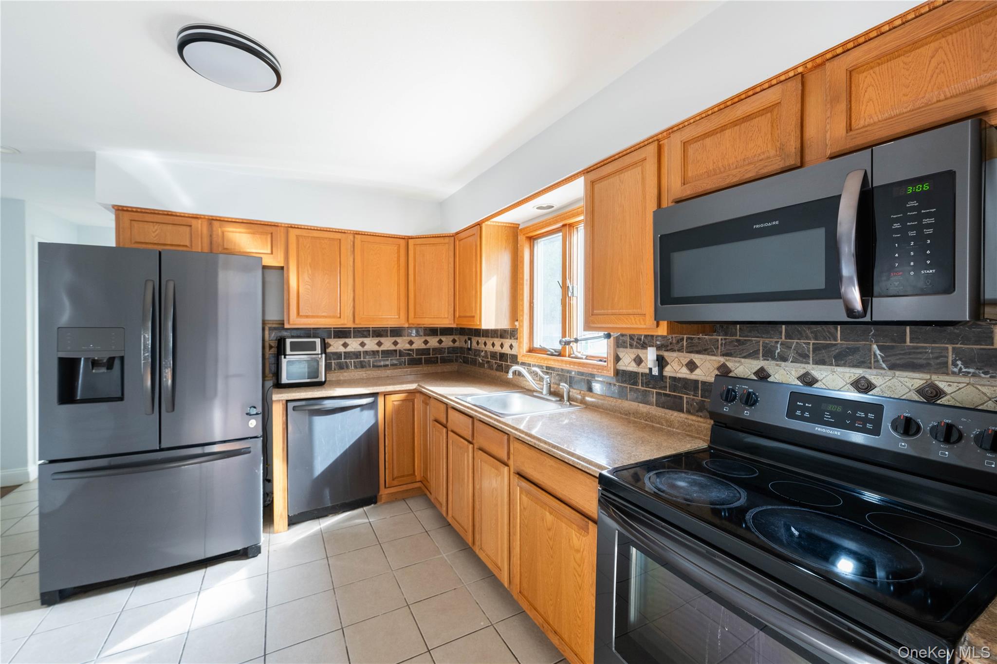 #6 photo, 218 Wavecrest Drive, Mastic Beach , NY 11951