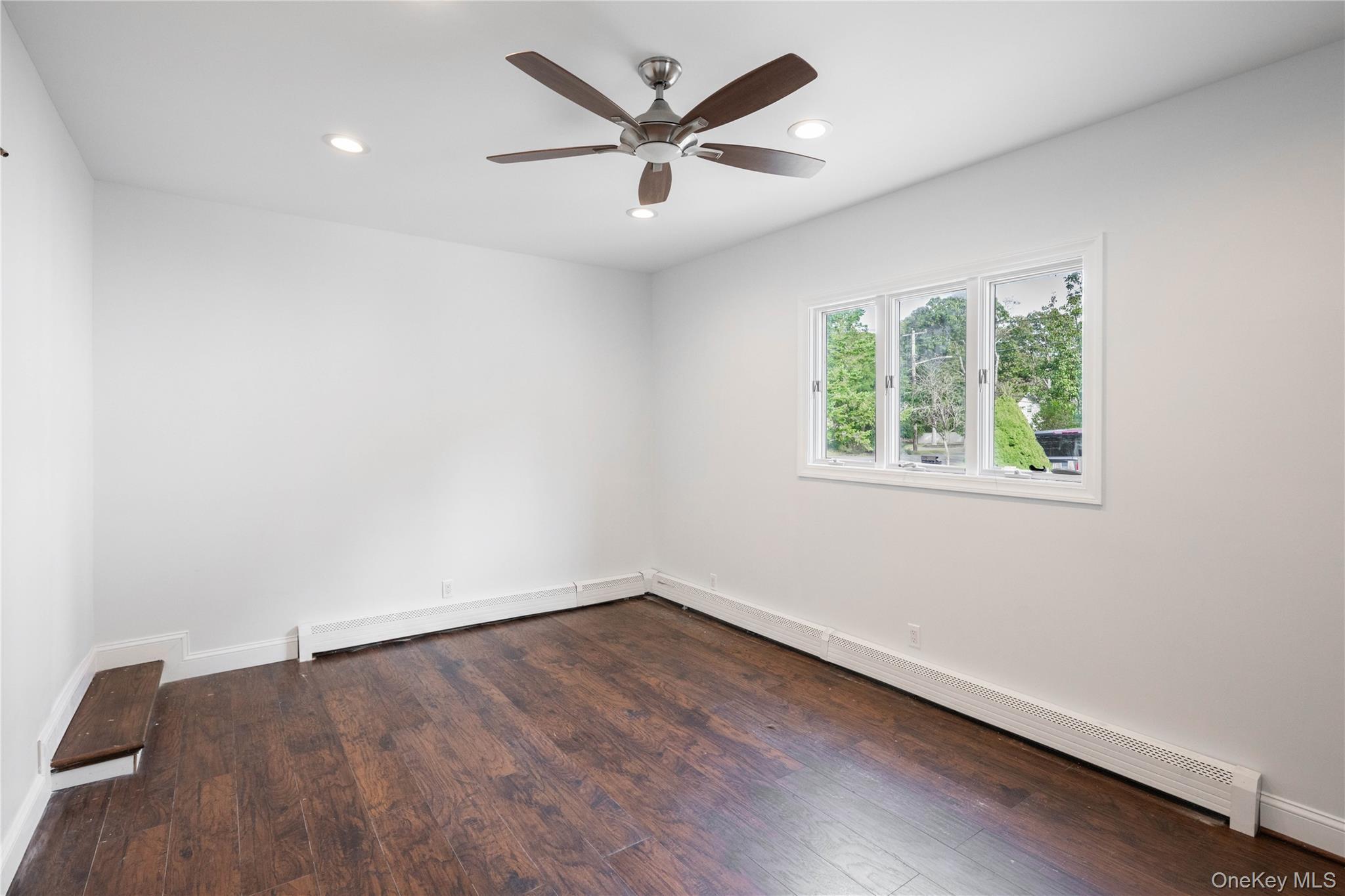 #9 photo, 218 Wavecrest Drive, Mastic Beach , NY 11951