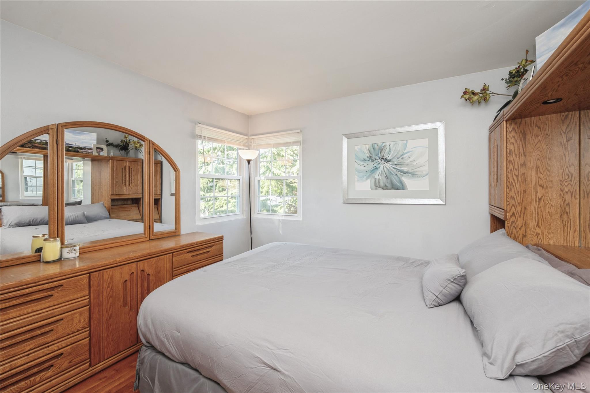 #13 photo, 18 Lois Lane, Farmingdale , NY 11735