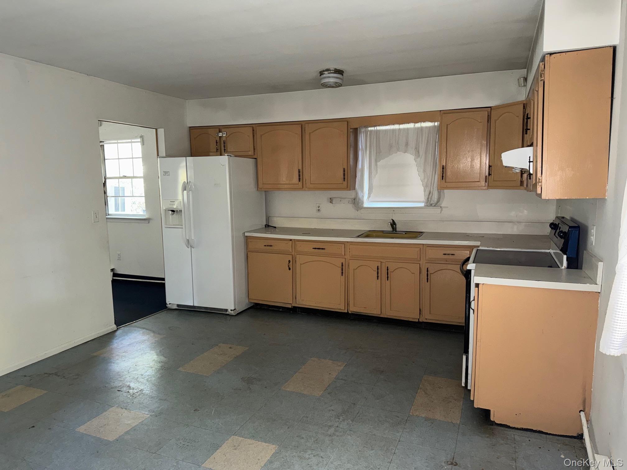 #4 photo, 96 Norfleet Lane, Coram , NY 11727