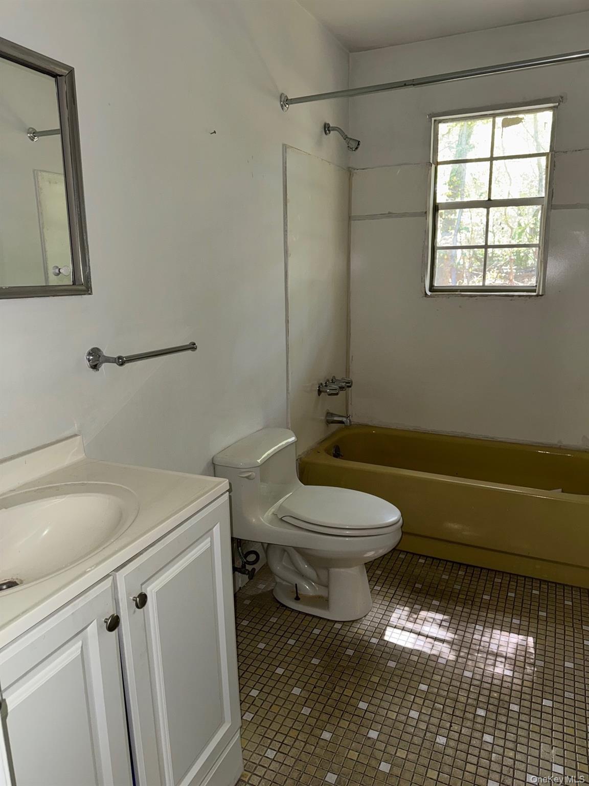 #6 photo, 96 Norfleet Lane, Coram , NY 11727