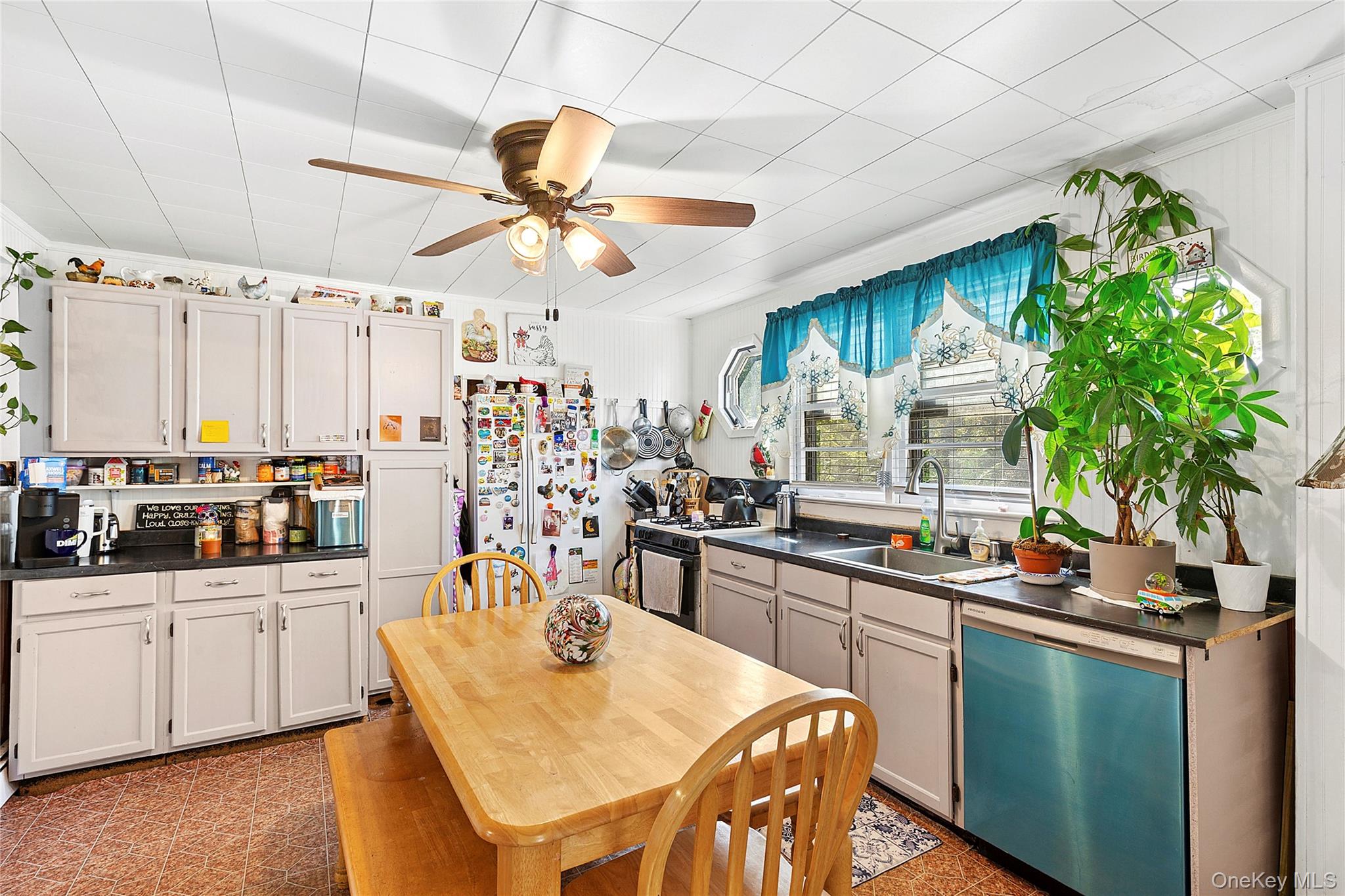 #12 photo, 127 Lake Avenue, サフォーク郡 Flanders , NY 11901