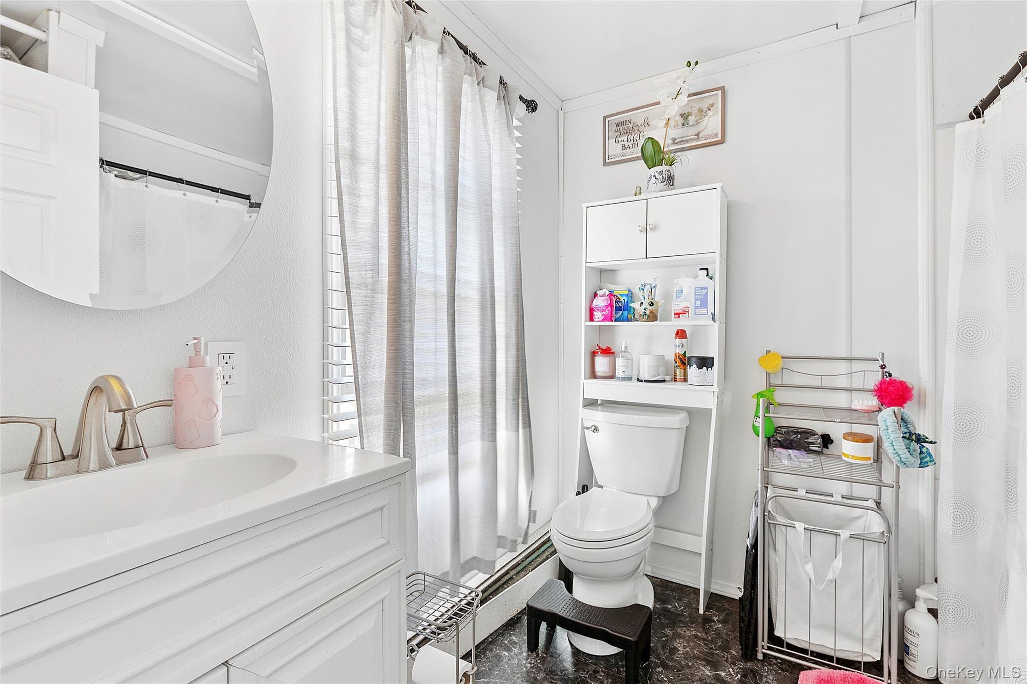 #8 photo, 127 Lake Avenue, サフォーク郡 Flanders , NY 11901