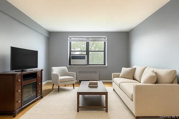 #1 photo, 91-10 32 Avenue, Jackson Heights , NY 11369