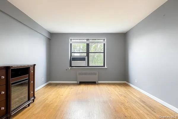 #2 photo, 91-10 32 Avenue, Jackson Heights , NY 11369