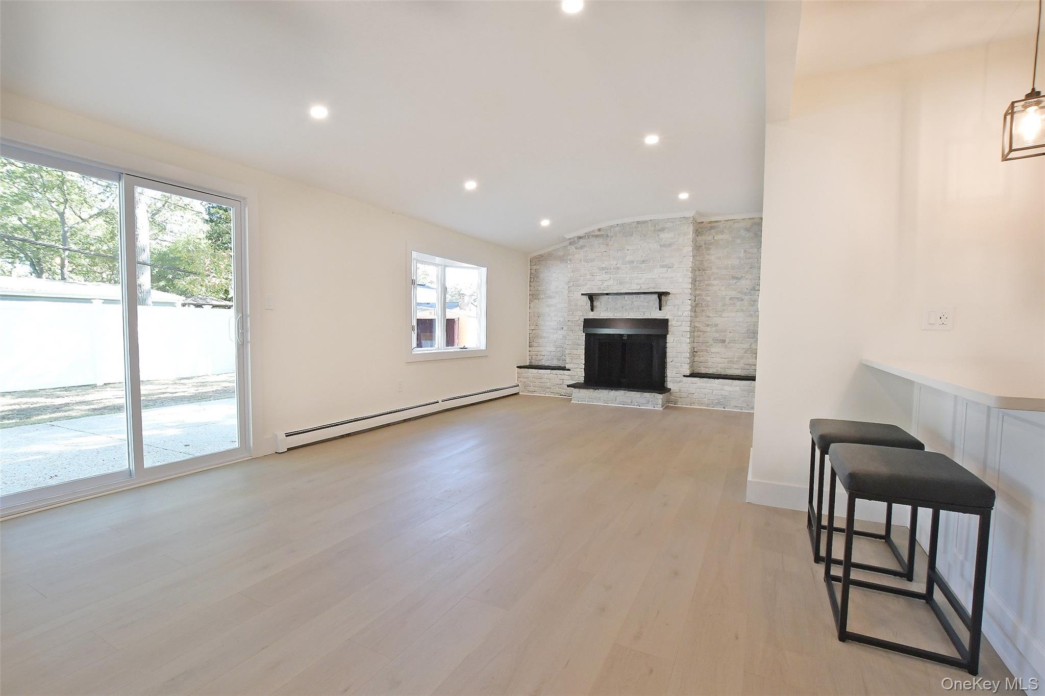 #12 photo, 15 Spurwoods Lane, Farmingville , NY 11738