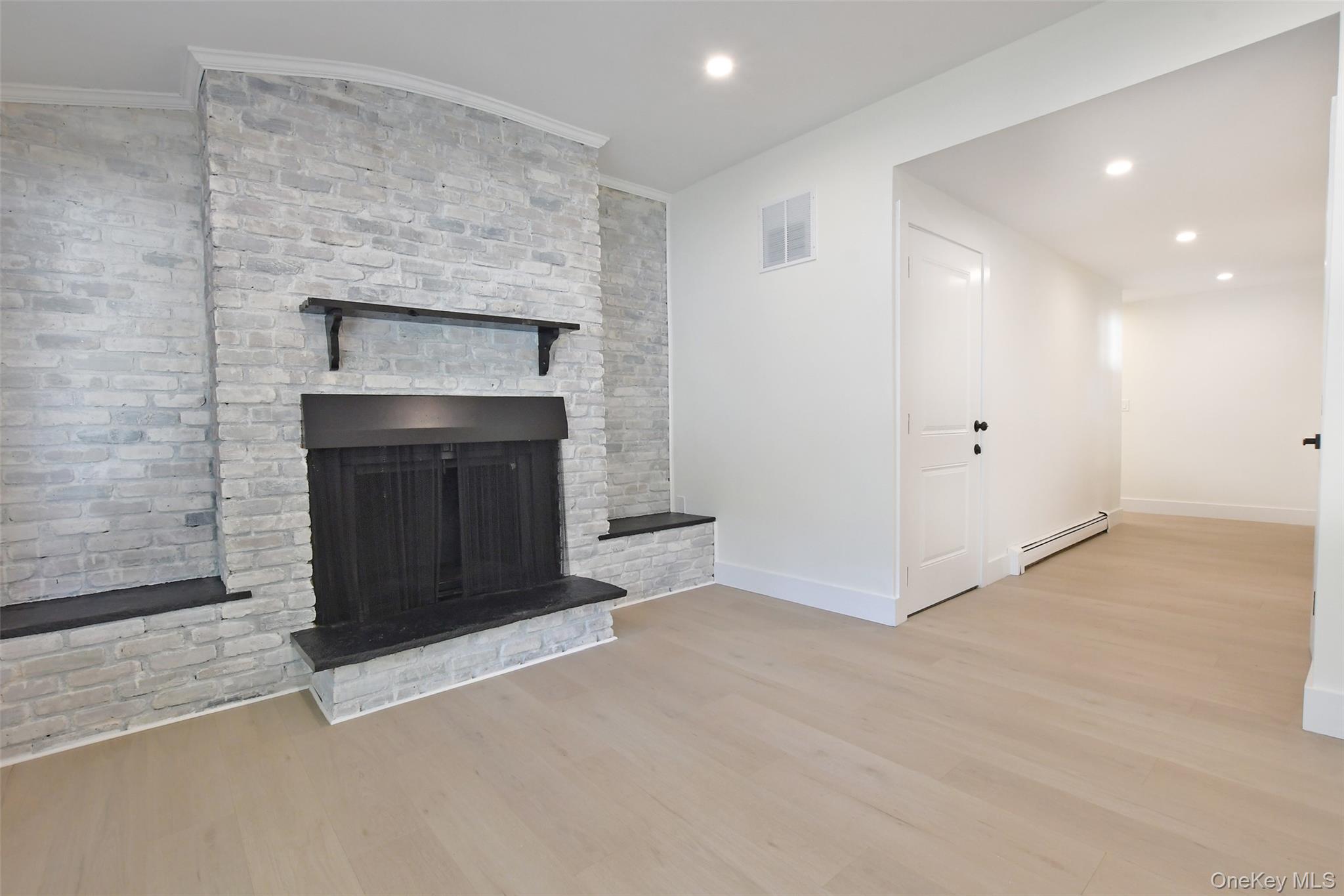 #18 photo, 15 Spurwoods Lane, Farmingville , NY 11738