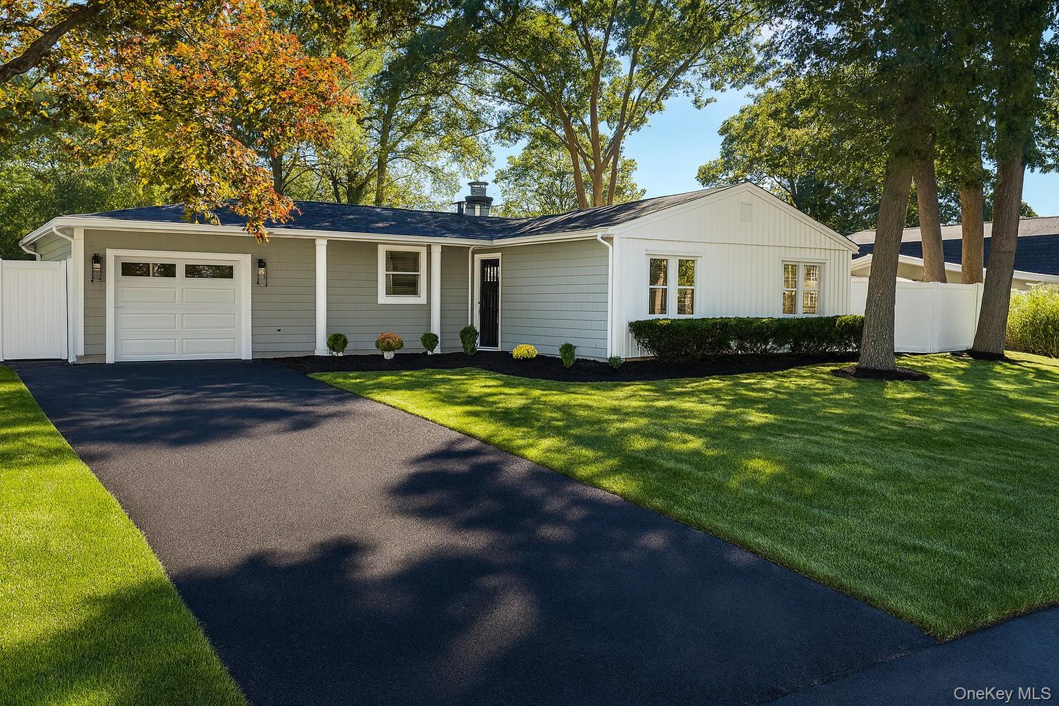 #2 photo, 15 Spurwoods Lane, Farmingville , NY 11738