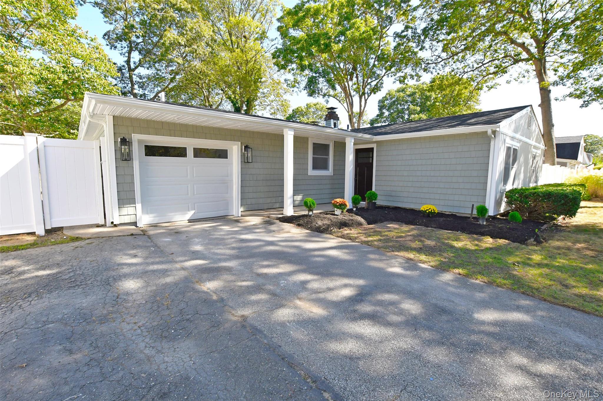 #3 photo, 15 Spurwoods Lane, Farmingville , NY 11738