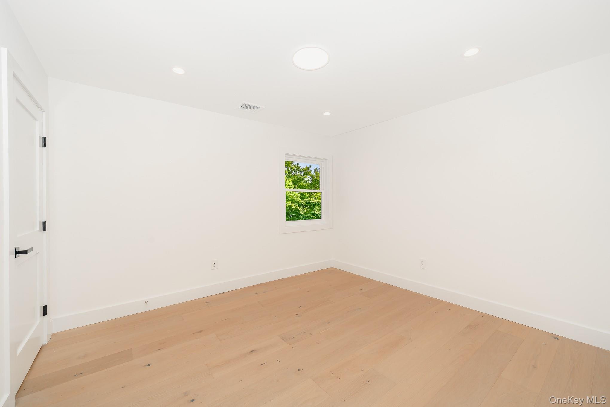 #15 photo, 5 Huron Avenue, Massapequa , NY 11758