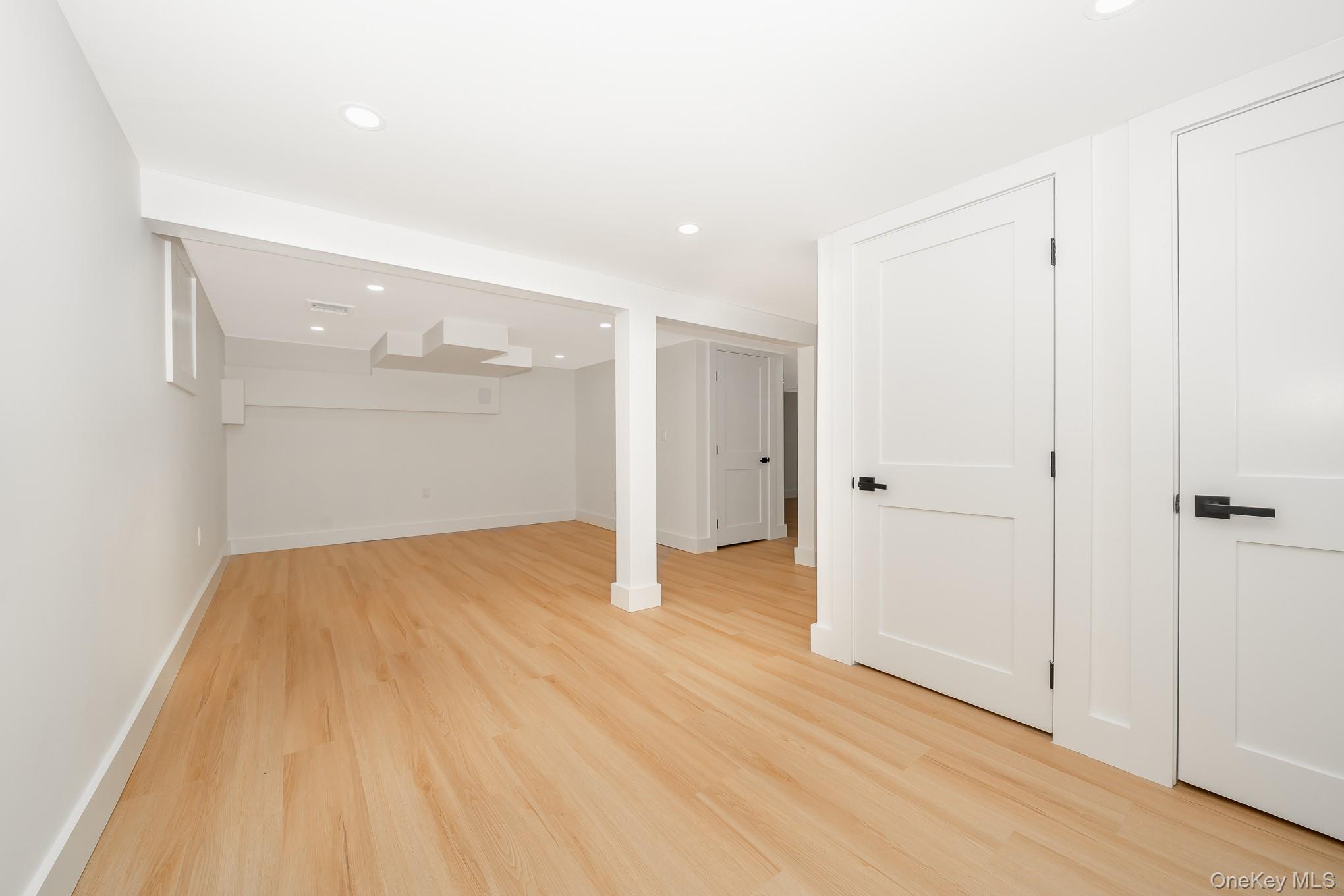 #19 photo, 5 Huron Avenue, Massapequa , NY 11758