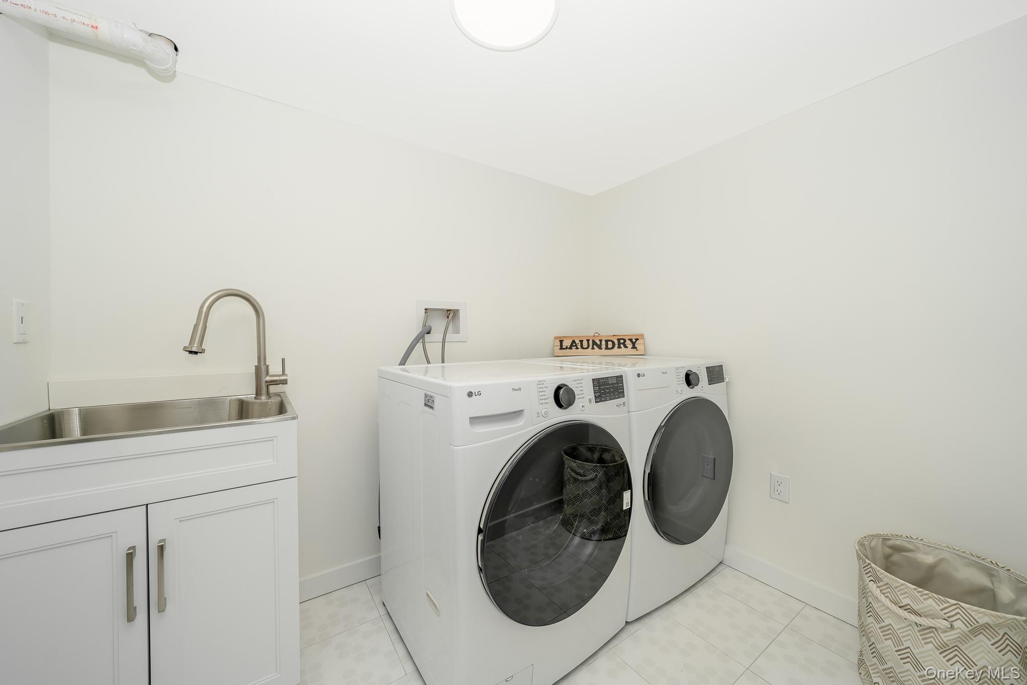 #20 photo, 5 Huron Avenue, Massapequa , NY 11758