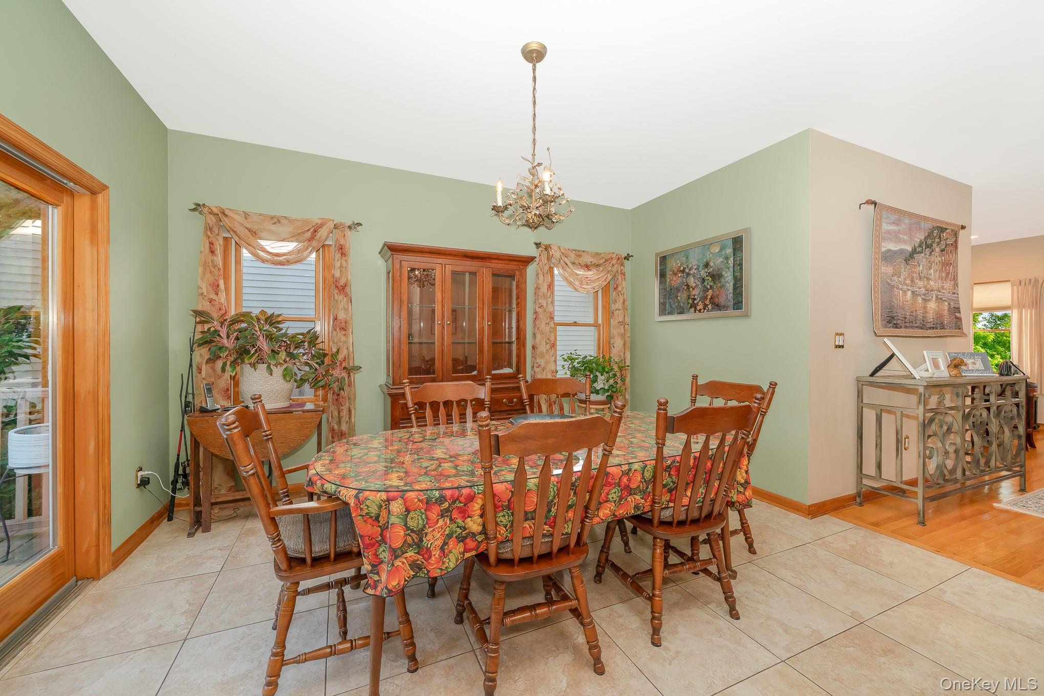 #10 photo, 3615 Franklin Street, Wantagh , NY 11793