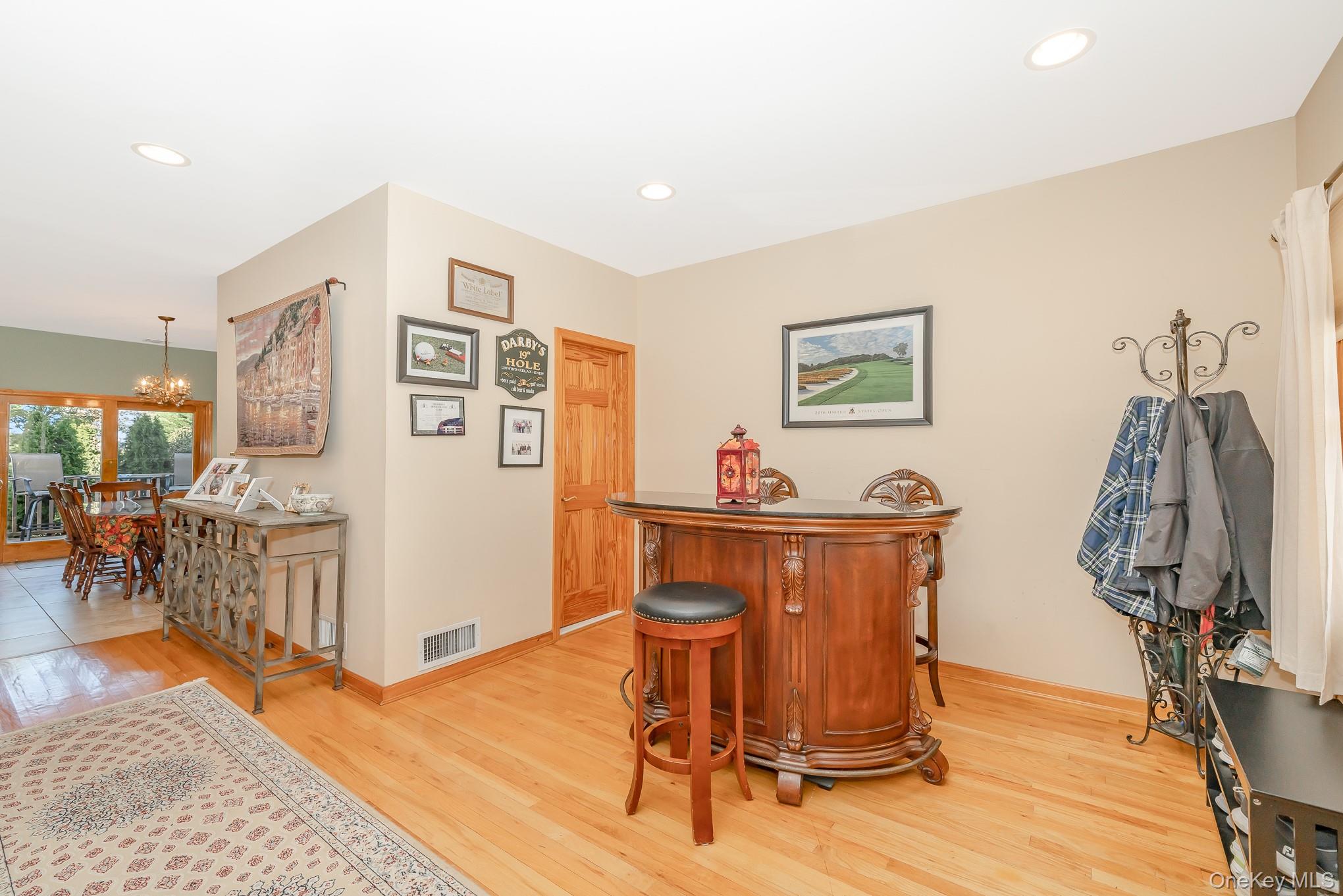 #13 photo, 3615 Franklin Street, Wantagh , NY 11793