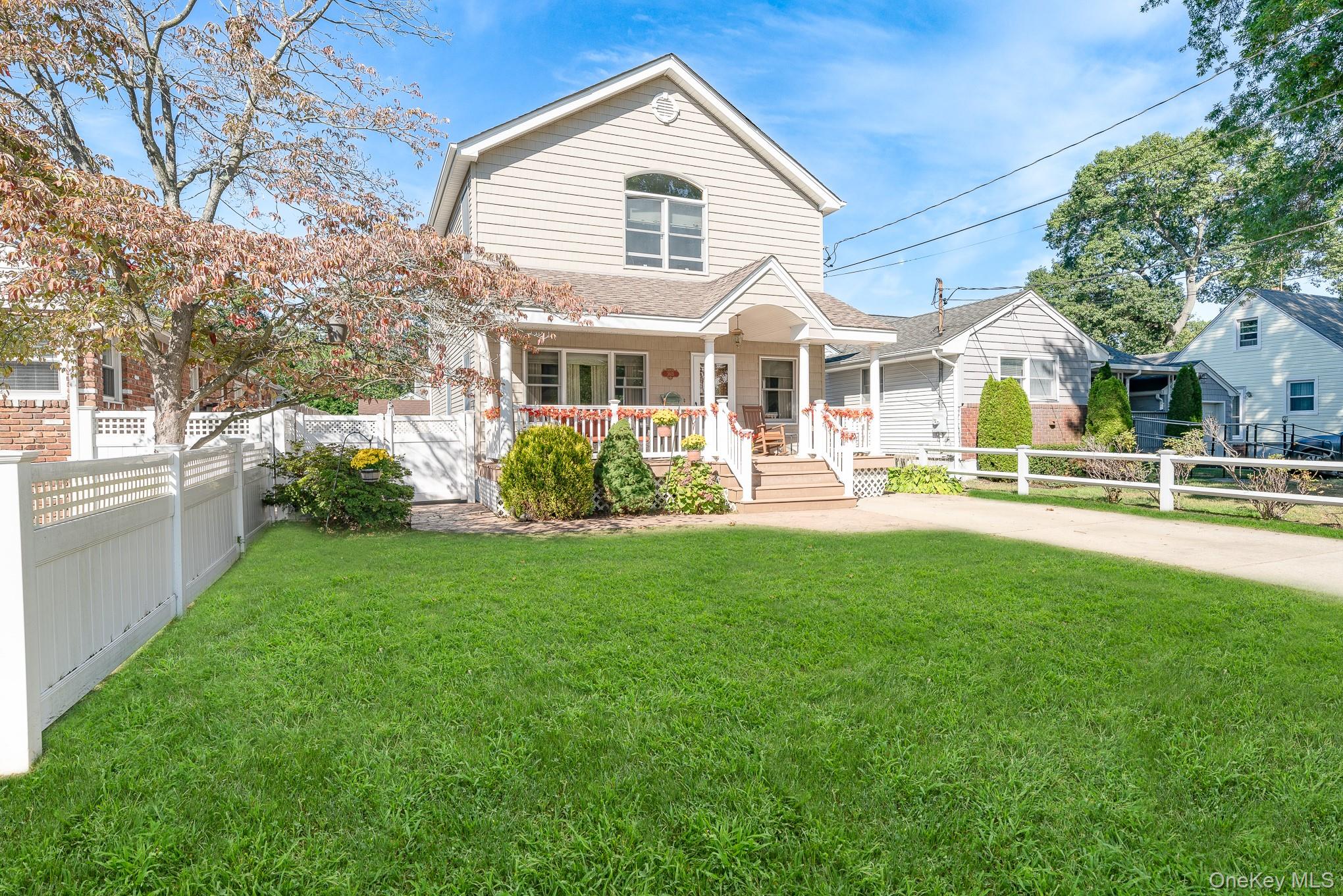 #3 photo, 3615 Franklin Street, Wantagh , NY 11793