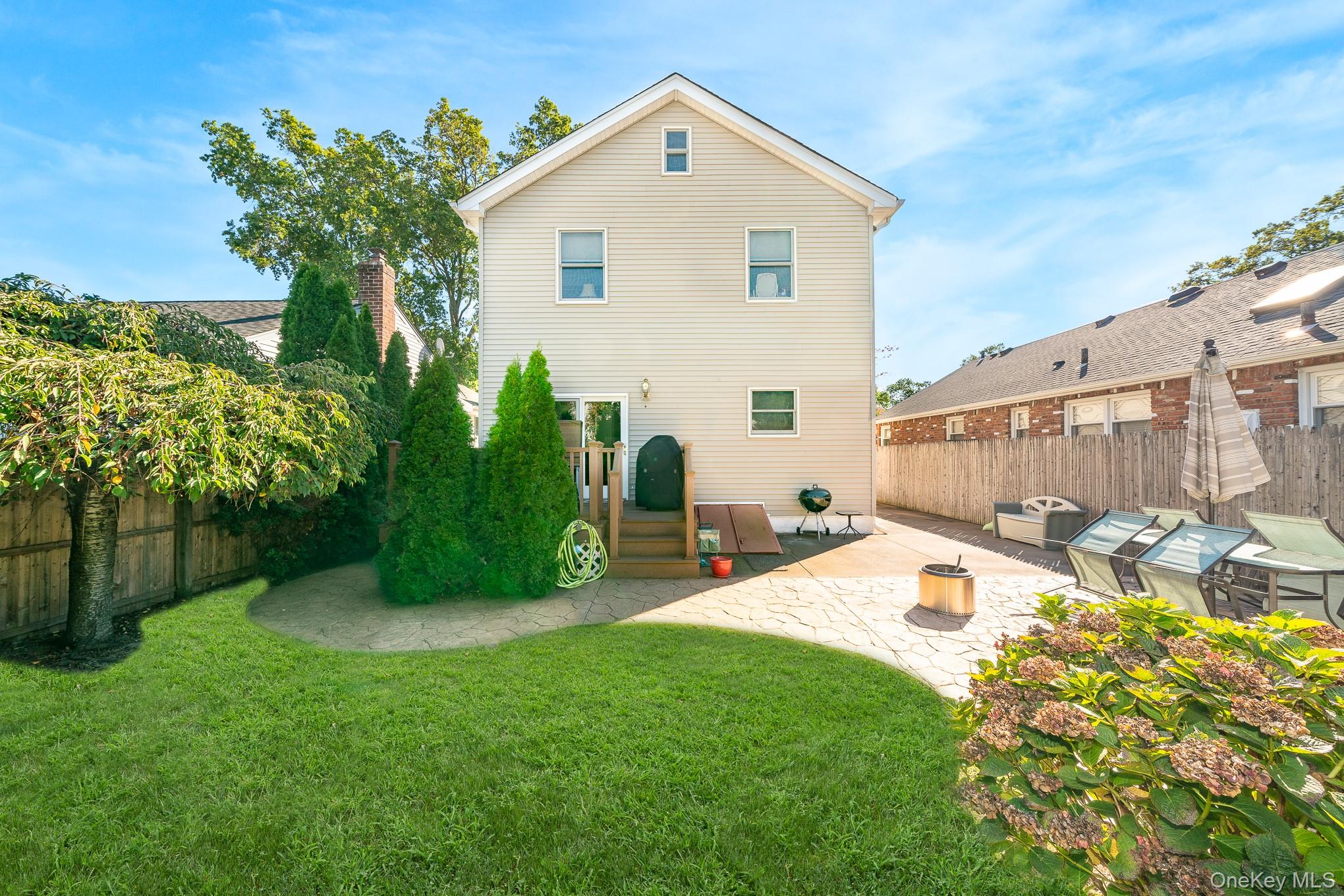 #6 photo, 3615 Franklin Street, Wantagh , NY 11793