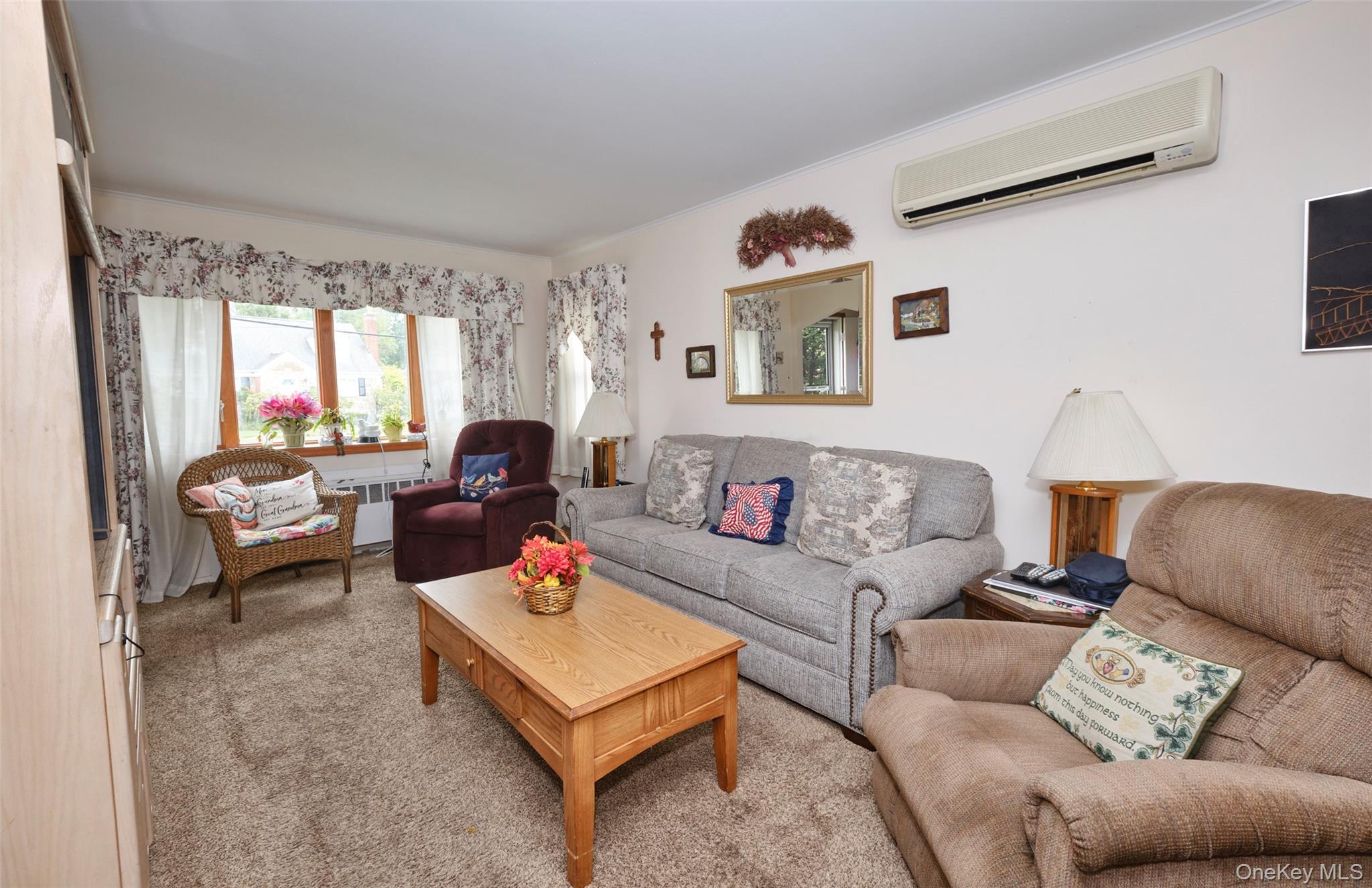 #7 photo, 911 Covert Avenue, New Hyde Park , NY 11040