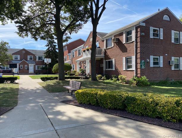 #1 photo, 73-18 260th Street, 皇后区 Glen Oaks , NY 11004