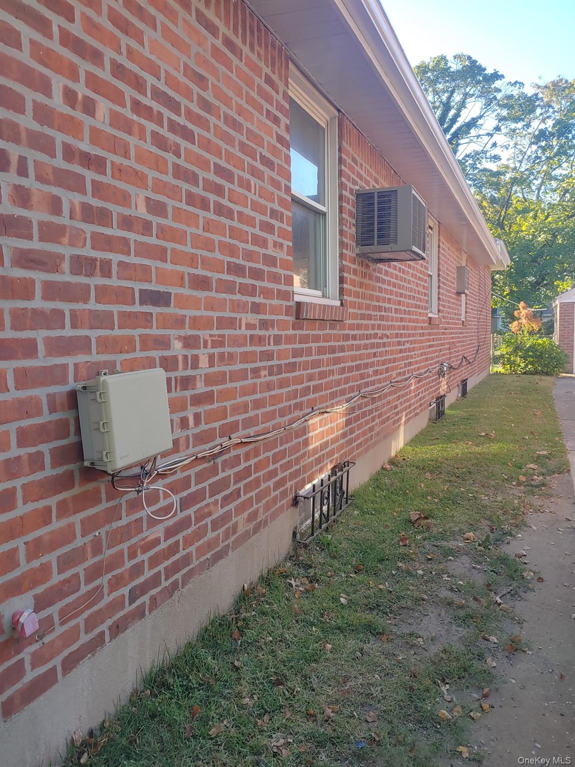 #3 photo, 250-12 81st Avenue, Bellerose , NY 11426